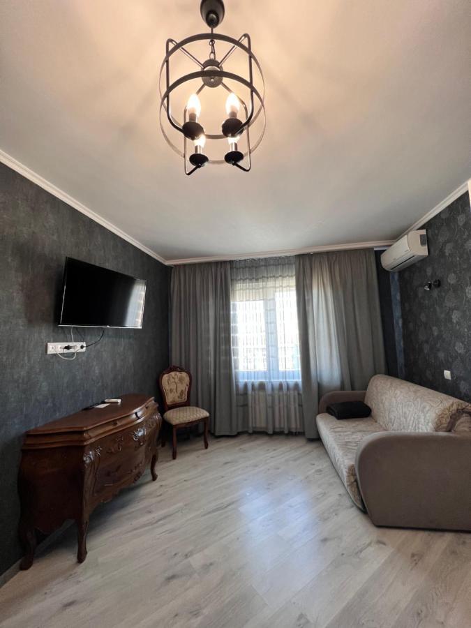 Уютная 1 Комнатная Квартира На Софии Русовой Apartment Kiev Luaran gambar