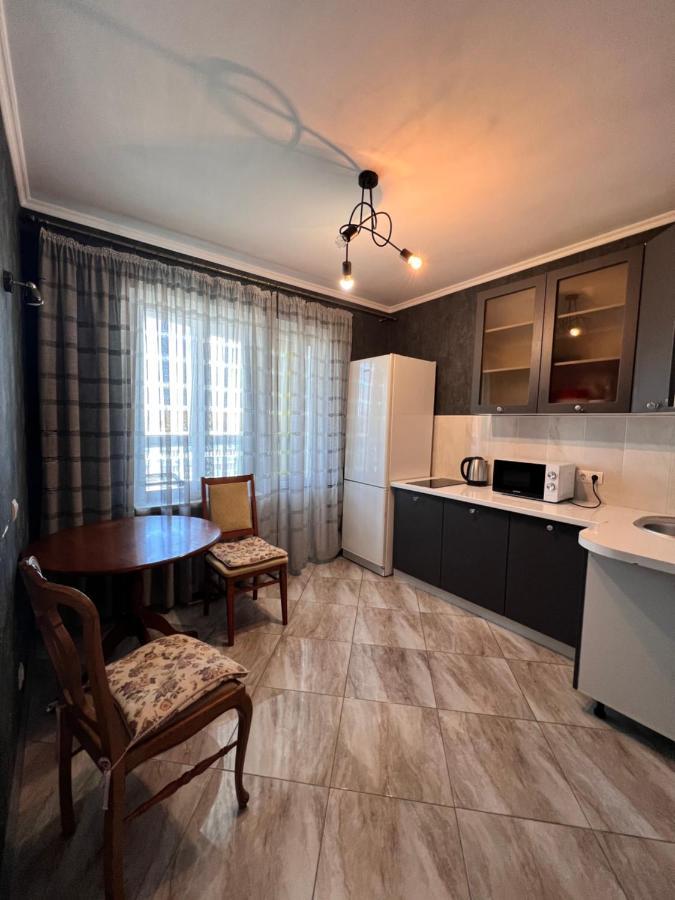 Уютная 1 Комнатная Квартира На Софии Русовой Apartment Kiev Luaran gambar